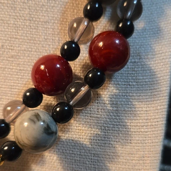 Monet Red and Gray Beaded Necklace Y-Shape Design - Picture 4 of 5